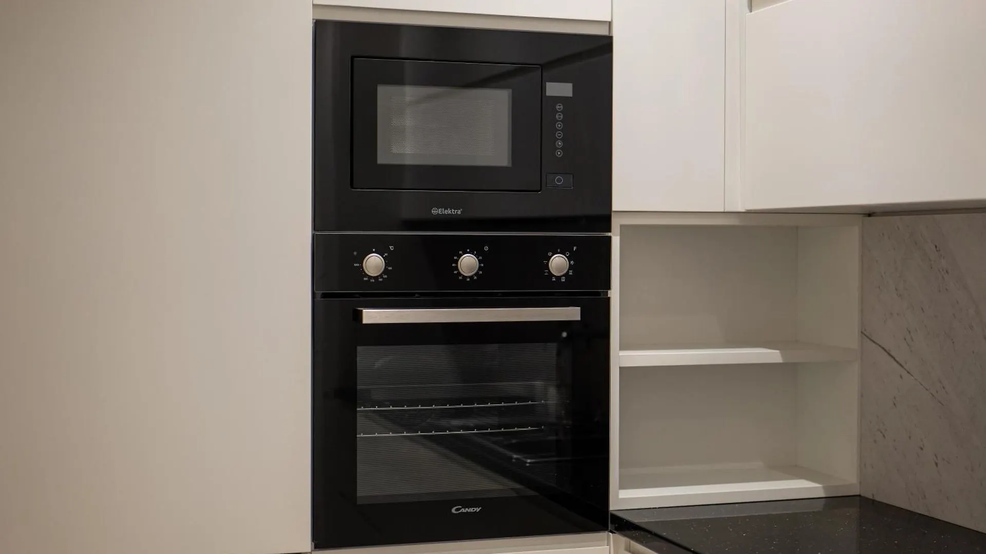 Aedna Apartment ile iletişim