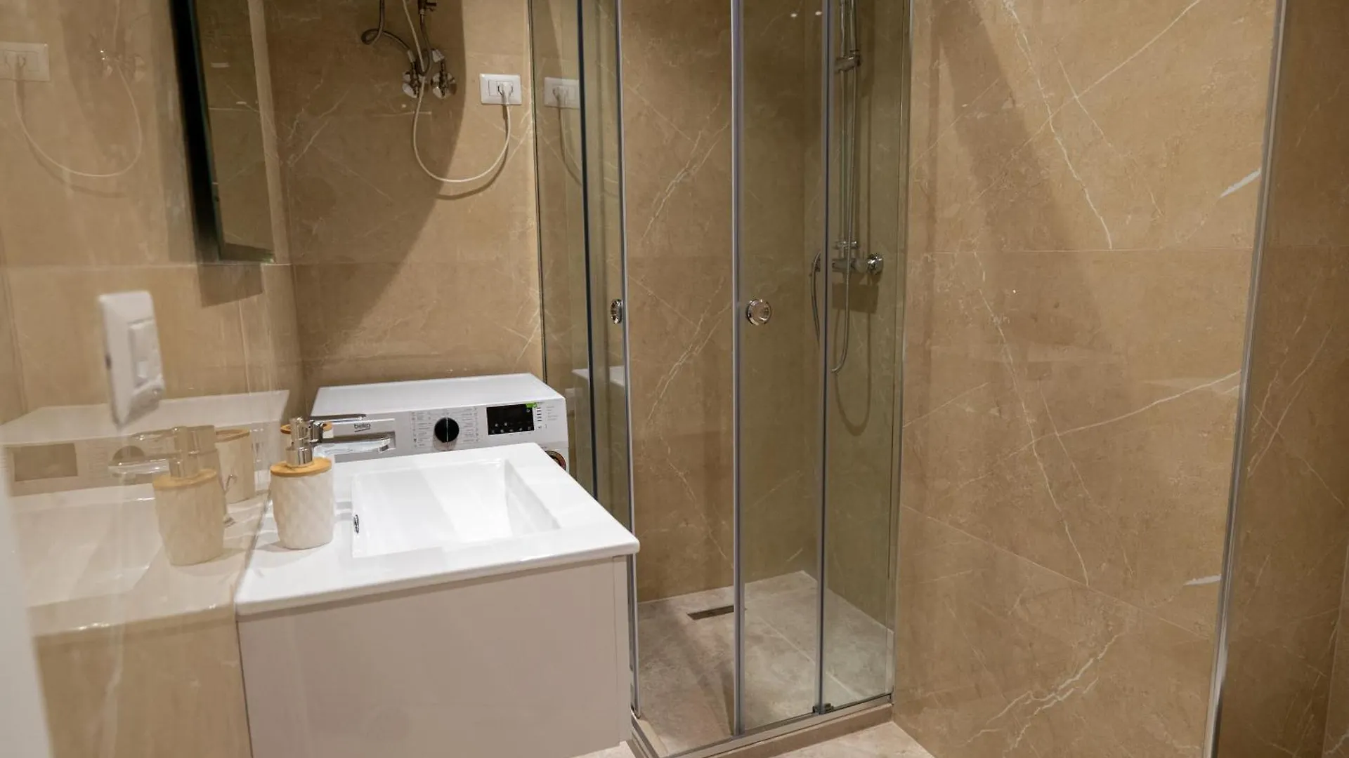 Aedna Apartment Vlore 0*,
